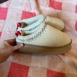 Ccocci wedge platform slippers Ugg taz inspired